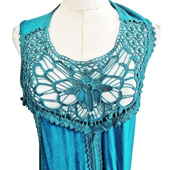 Torrid Turquoise Blue Plus Size Sleeveless Top Size 2X - Picture 3 of 6